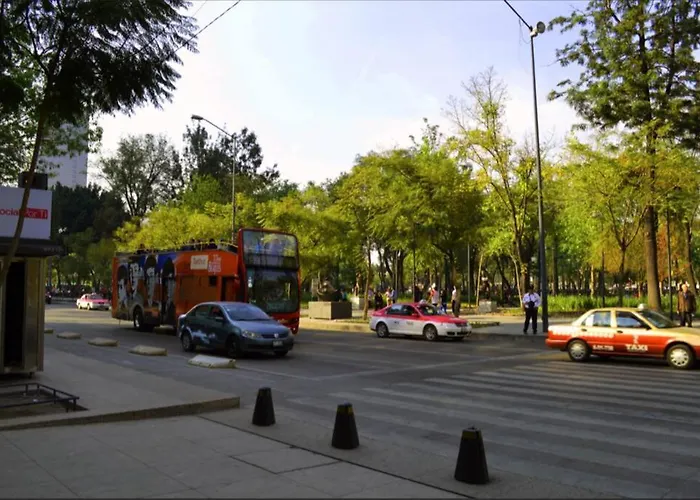 Downtown Pool & Gym Apartment Mexico City